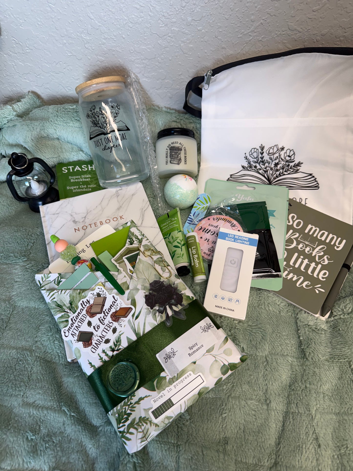 Cozy Comfort Collection - The Ultimate Reading Box